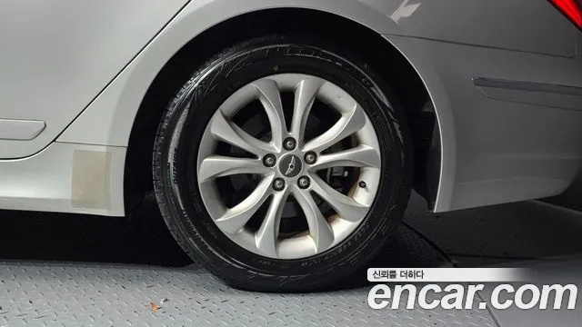 Hyundai Genesis — фото 21