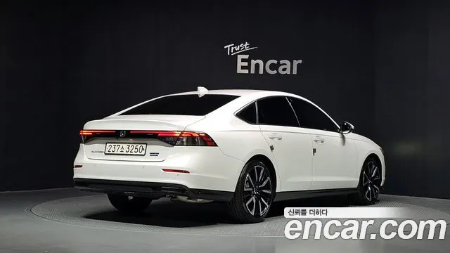 Honda Accord — фото 2