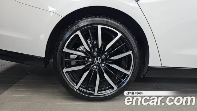 Honda Accord — фото 5