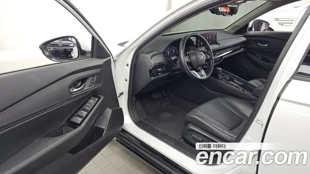 Honda Accord — фото 10