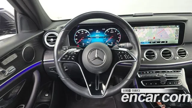Mercedes-Benz E-Class — фото 13