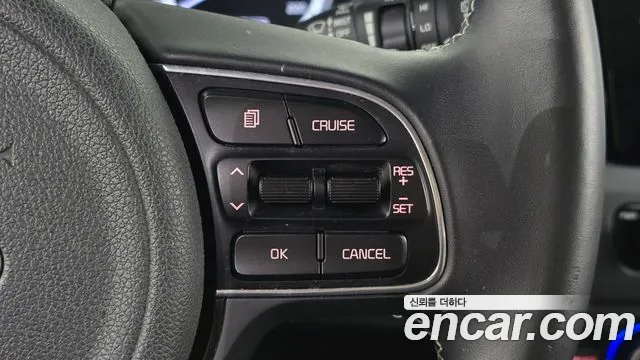 Kia Niro — фото 15