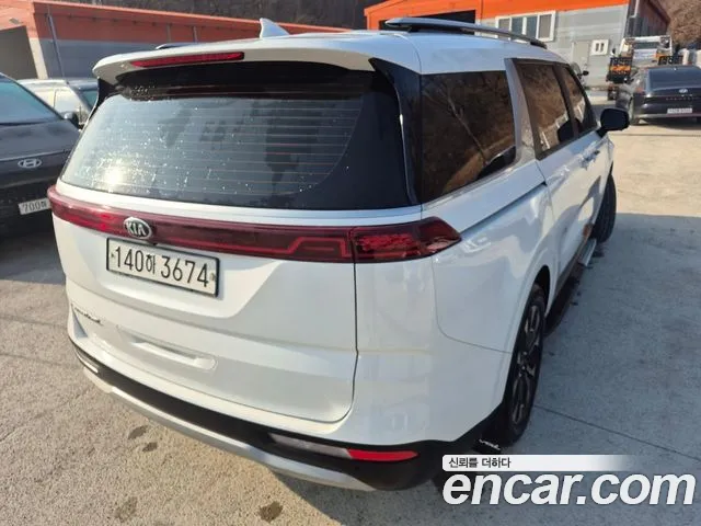 Kia Carnival — фото 2
