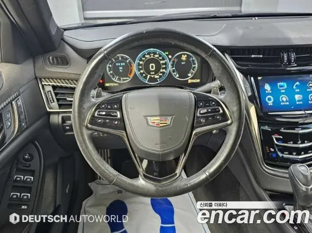 Cadillac CTS — фото 13