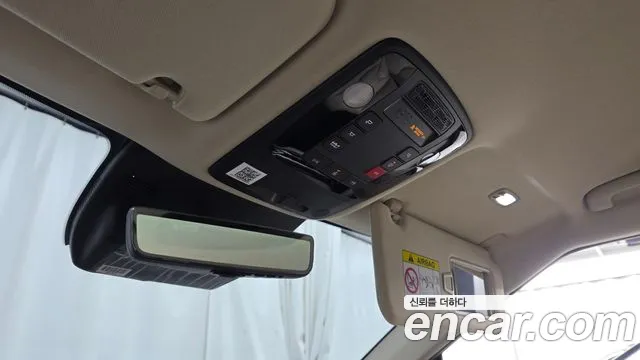 Kia Carnival — фото 29