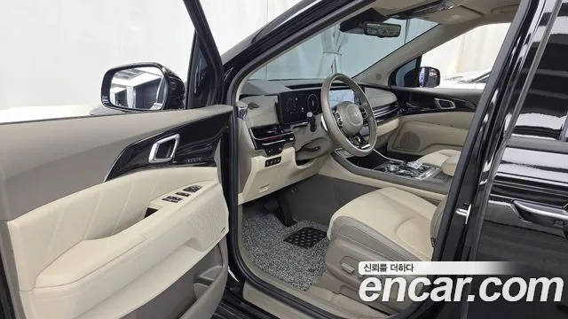 Kia Carnival — фото 10