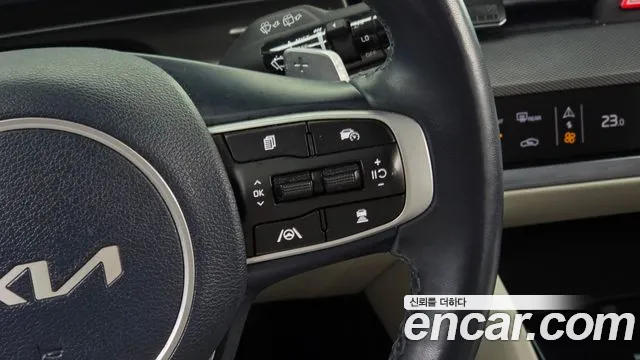 Kia Sportage — фото 13