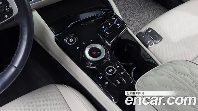 Kia Sportage — фото 9