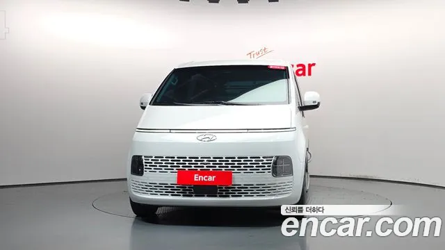 Hyundai Staria — фото 2