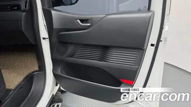 Hyundai Staria — фото 25