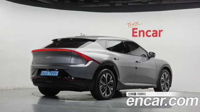 Kia EV6 — фото 1