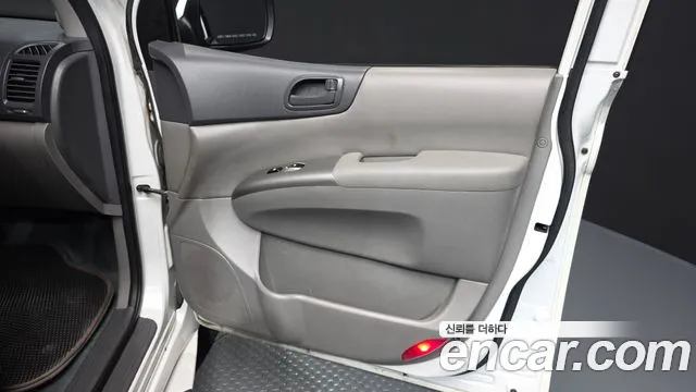 Kia Carnival — фото 25