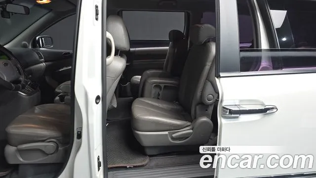 Kia Carnival — фото 26