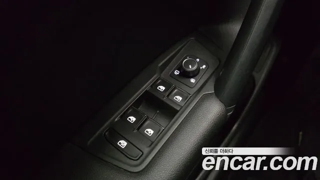 Volkswagen Tiguan — фото 18