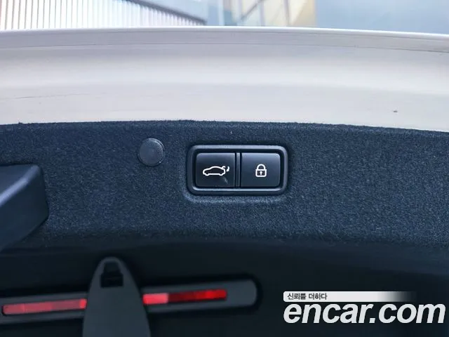 Hyundai Grandeur — фото 18