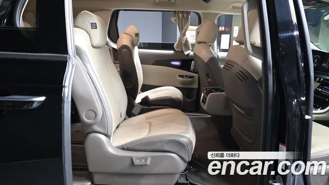 Kia Carnival — фото 26
