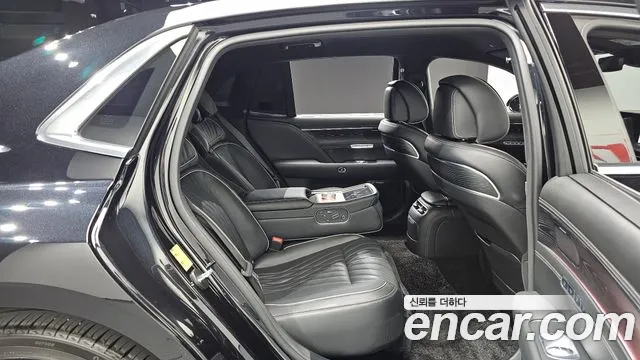Genesis G90 — фото 11