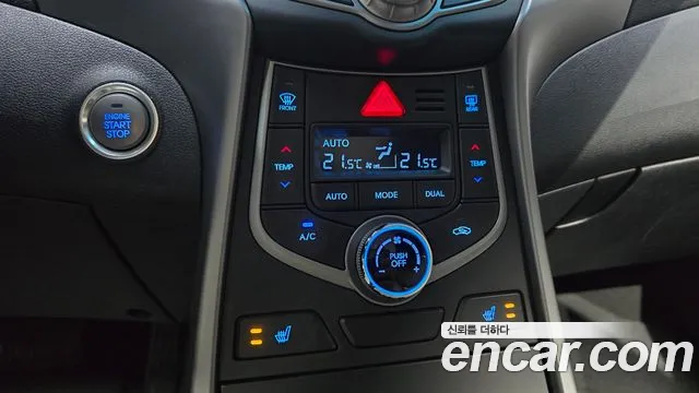 Hyundai Avante — фото 16