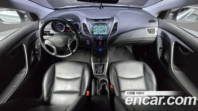 Hyundai Avante — фото 6