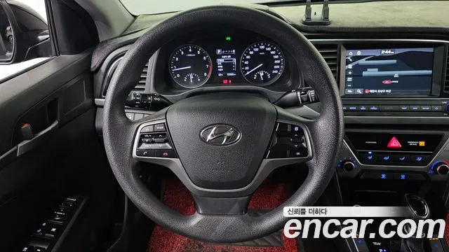 Hyundai Avante — фото 14