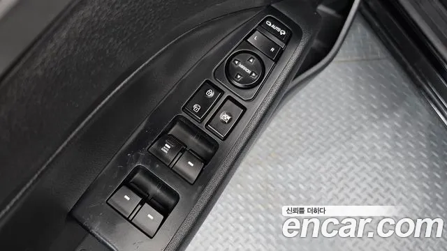 Hyundai Avante — фото 20