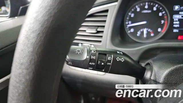 Hyundai Avante — фото 28