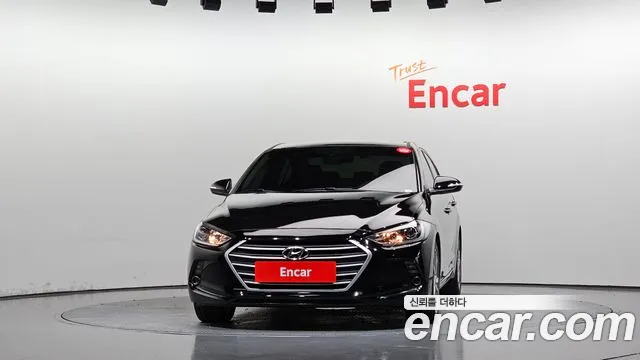 Hyundai Avante — фото 3
