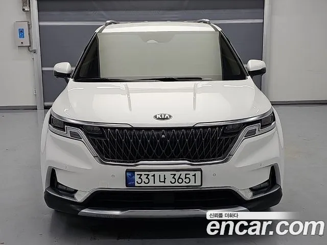 Kia Carnival — фото 1