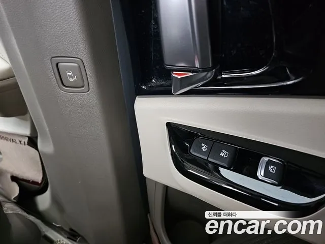 Kia Carnival — фото 14