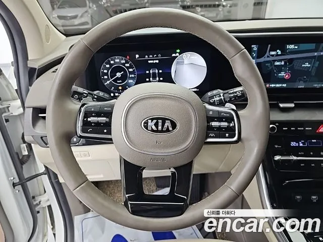Kia Carnival — фото 9