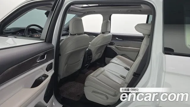 Jeep Cherokee — фото 11