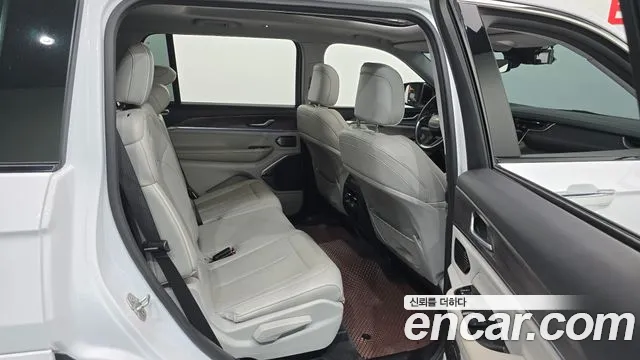 Jeep Cherokee — фото 10