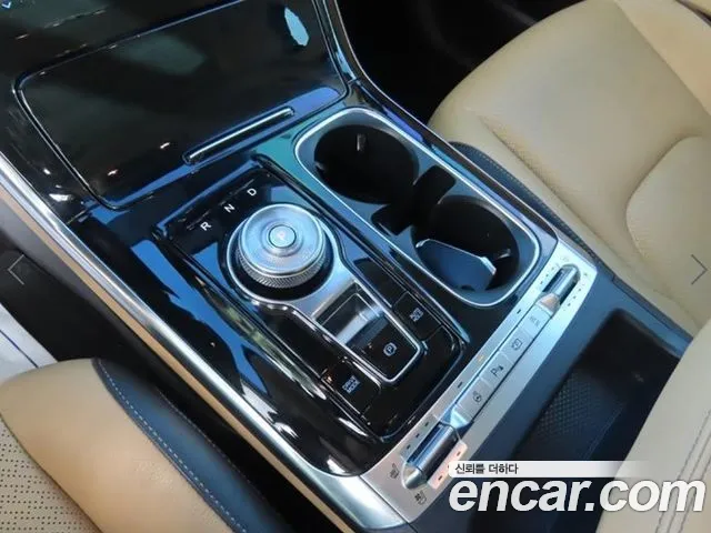 Kia Carnival — фото 16