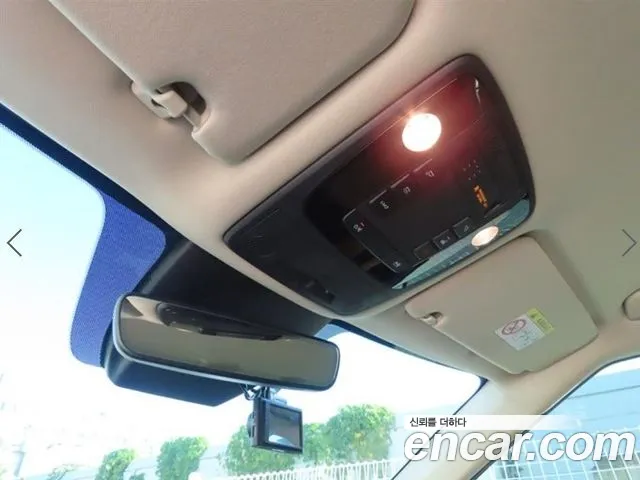 Kia Carnival — фото 17