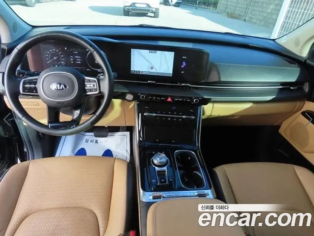 Kia Carnival — фото 10