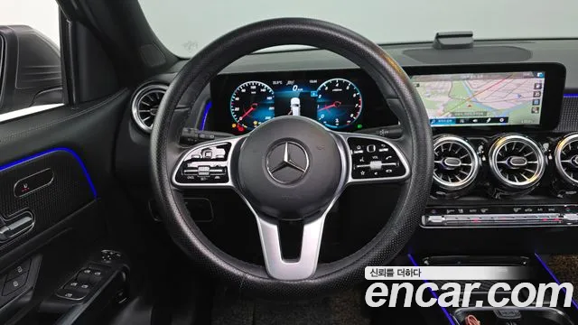 Mercedes-Benz GLB-Class — фото 14