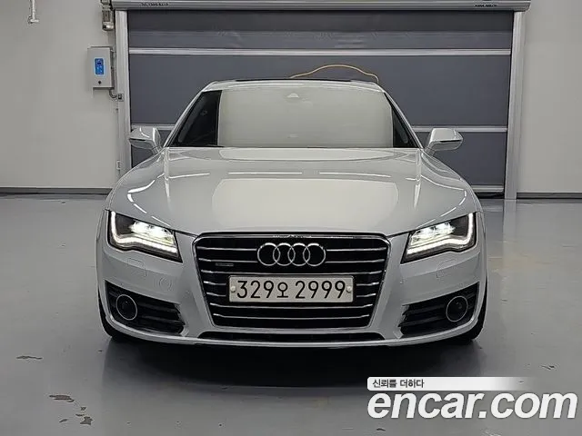 Audi A7 — фото 1