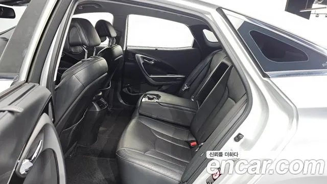 Hyundai Grandeur — фото 12