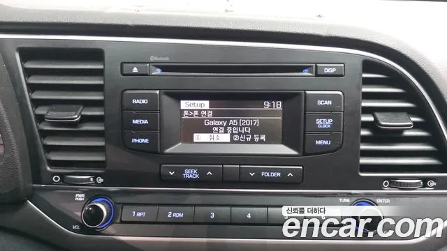 Hyundai Avante — фото 14