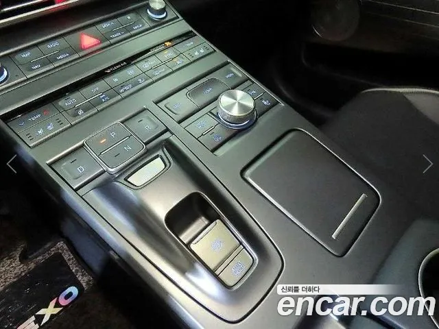 Hyundai Nexo — фото 11