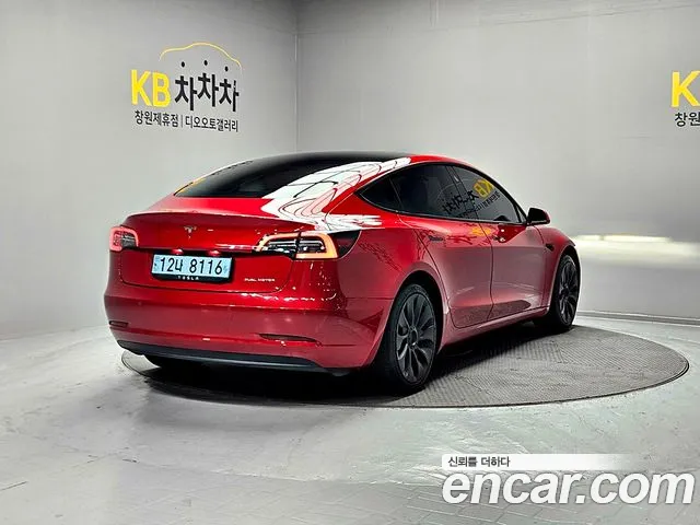 Tesla Model 3 — фото 7