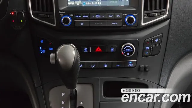 Hyundai Starex — фото 15