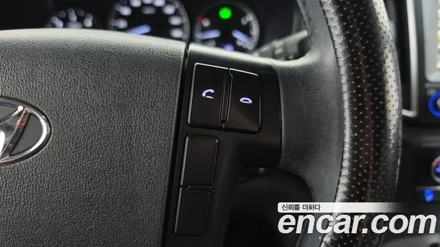 Hyundai Starex — фото 19