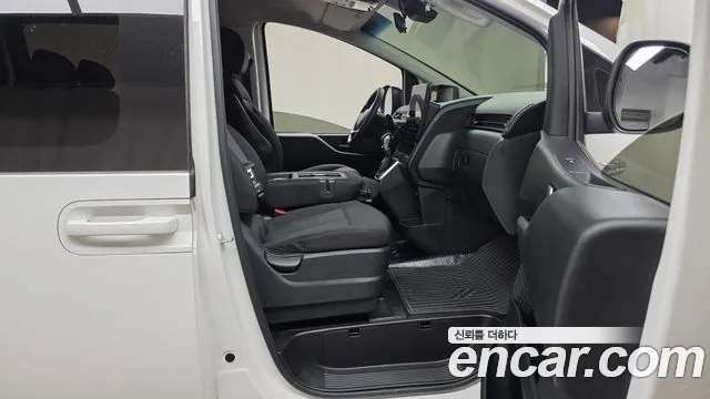 Hyundai Staria — фото 26