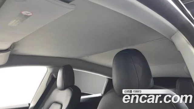 Tesla Model Y — фото 16