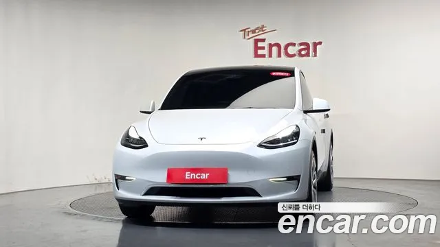 Tesla Model Y — фото 3
