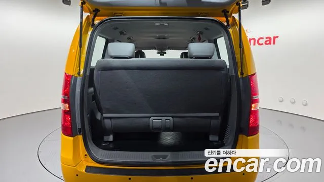 Hyundai Starex — фото 15