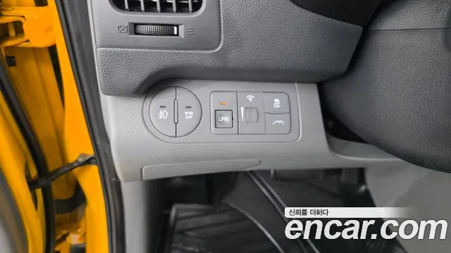 Hyundai Starex — фото 18