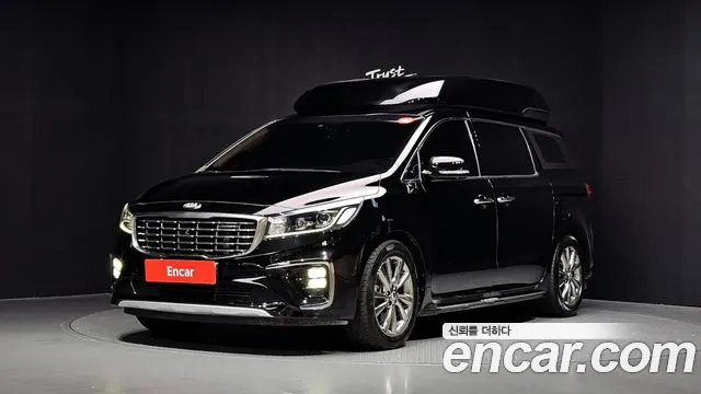 Kia Carnival — фото 1