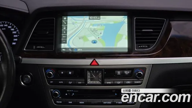 Hyundai Genesis — фото 13